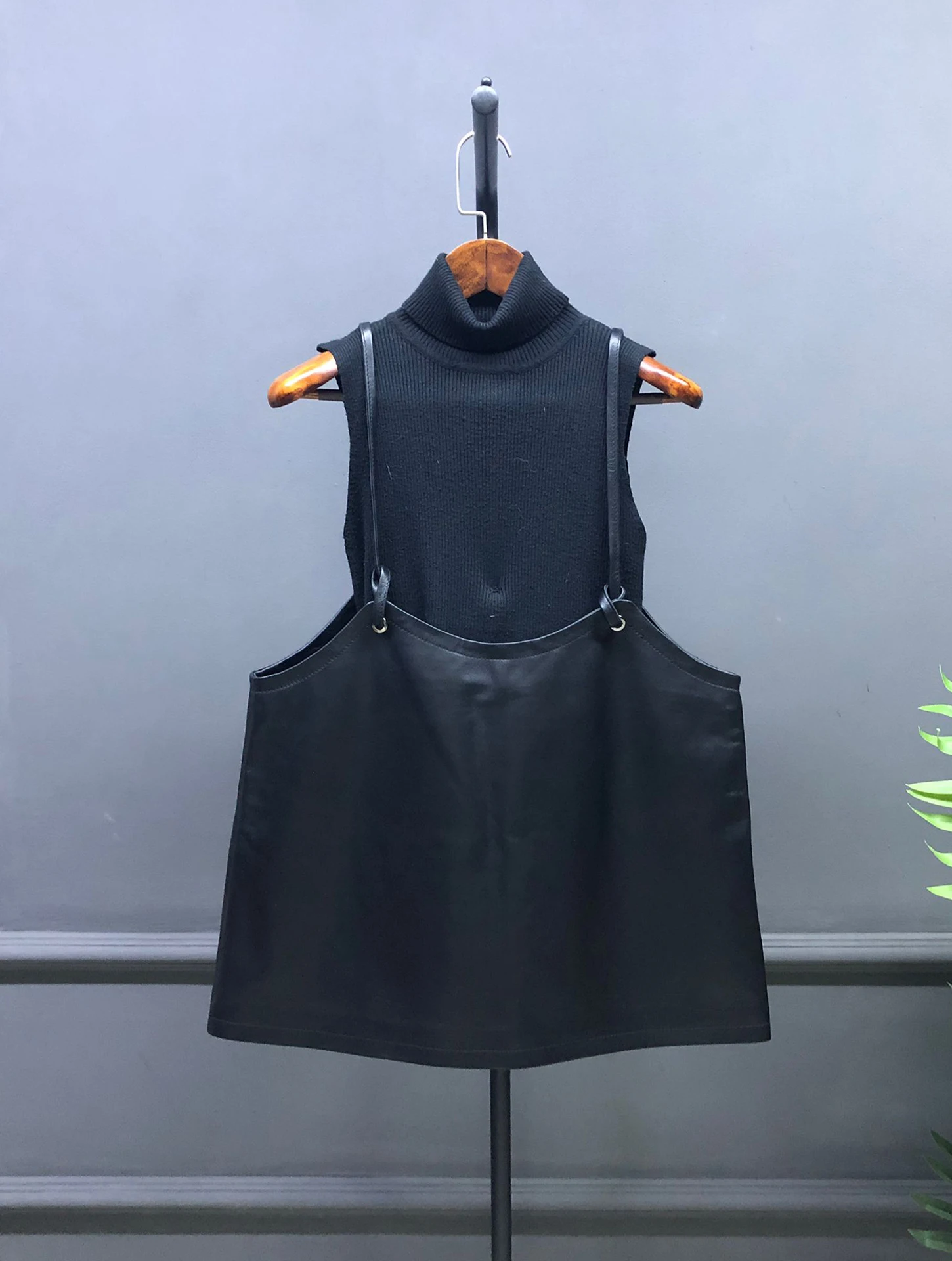 Early Spring New Sle Casual Lamb Skin Vest Dr Women's Svel Strapl Versatile Age-defng Loose Skirt Dr
Early Spring New Sle Casual Lamb Skin Vest Dr Women's Svel Strapl Versatile Age-defng Loose Skirt Dr