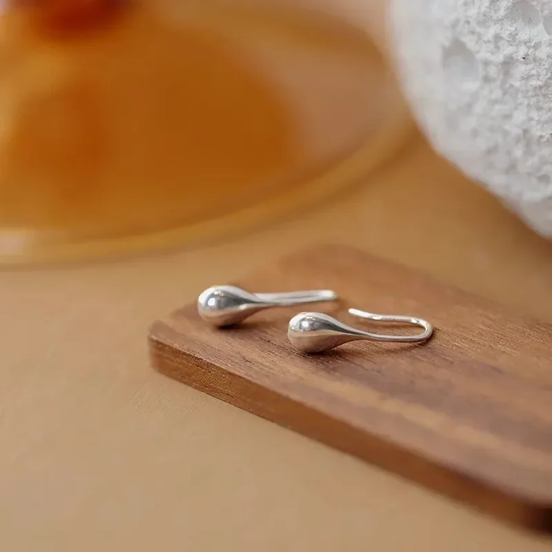 Real 925 Sterling Silver Mini Water Drop Stud Earrings for Women Minimalism Classic Fine Jewelry Personality Accessories
Real 925 Sterling Silver Mini Water Drop Stud Earrings for Women Minimalism Classic Fine Jewelry Personality Accessories
