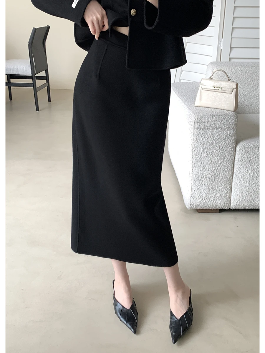 FT GUOGE Bla шерстяная прямая юбка-миди женская осень-зима новая утягивающая повседневная однотонная юбка со средней талией
FT GUOGE Bla шерстяная прямая юбка-миди женская осень-зима новая утягивающая повседневная однотонная юбка со средней талией