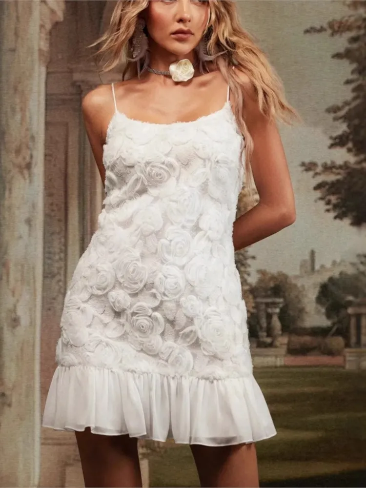 2025 Summer Lady New 3D Flower White Mini Chiffon Dresses Sexy Backless Simple Elegant Fashion Ladies Slim Holiday Party Outfits
2025 Summer Lady New 3D Flower White Mini Chiffon Dresses Sexy Backless Simple Elegant Fashion Ladies Slim Holiday Party Outfits