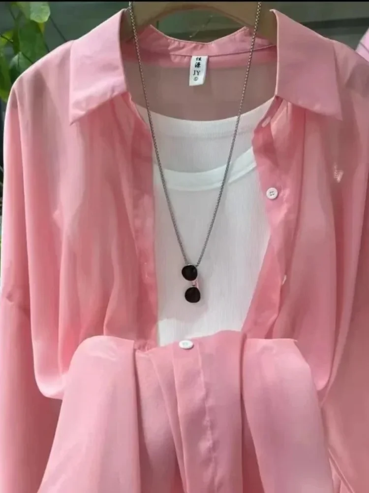 2025 Fashion Summer Women Summer Shirts UV Protection Lapel Elegant Chiffon Long Sleeve Breathable Blouse Beach Casual loose Top
2025 Fashion Summer Women Summer Shirts UV Protection Lapel Elegant Chiffon Long Sleeve Breathable Blouse Beach Casual loose Top