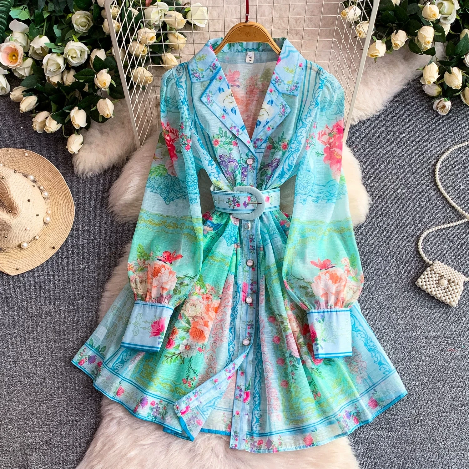Women's Vintage Palace Style Floral Print Shirt Dress Long Sleeve Lapel Slim Fit Waist Belt Summer Casual Elegant Mini Dress
Women's Vintage Palace Style Floral Print Shirt Dress Long Sleeve Lapel Slim Fit Waist Belt Summer Casual Elegant Mini Dress