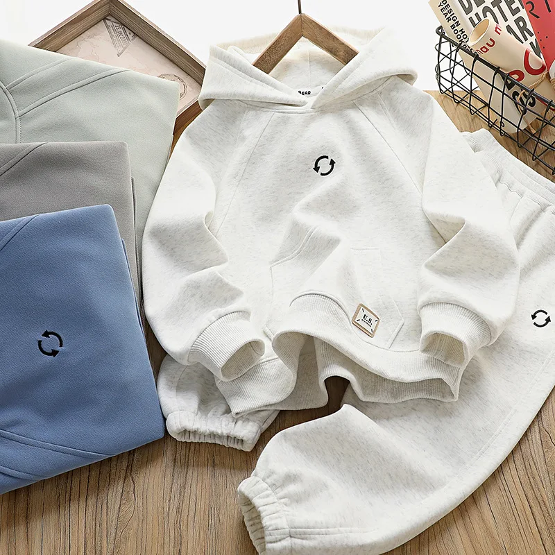 Boys' fall and spring suit hoodie 2025 new children's casual clothing boys two-piece set
Boys' fall and spring suit hoodie 2025 new children's casual clothing boys two-piece set