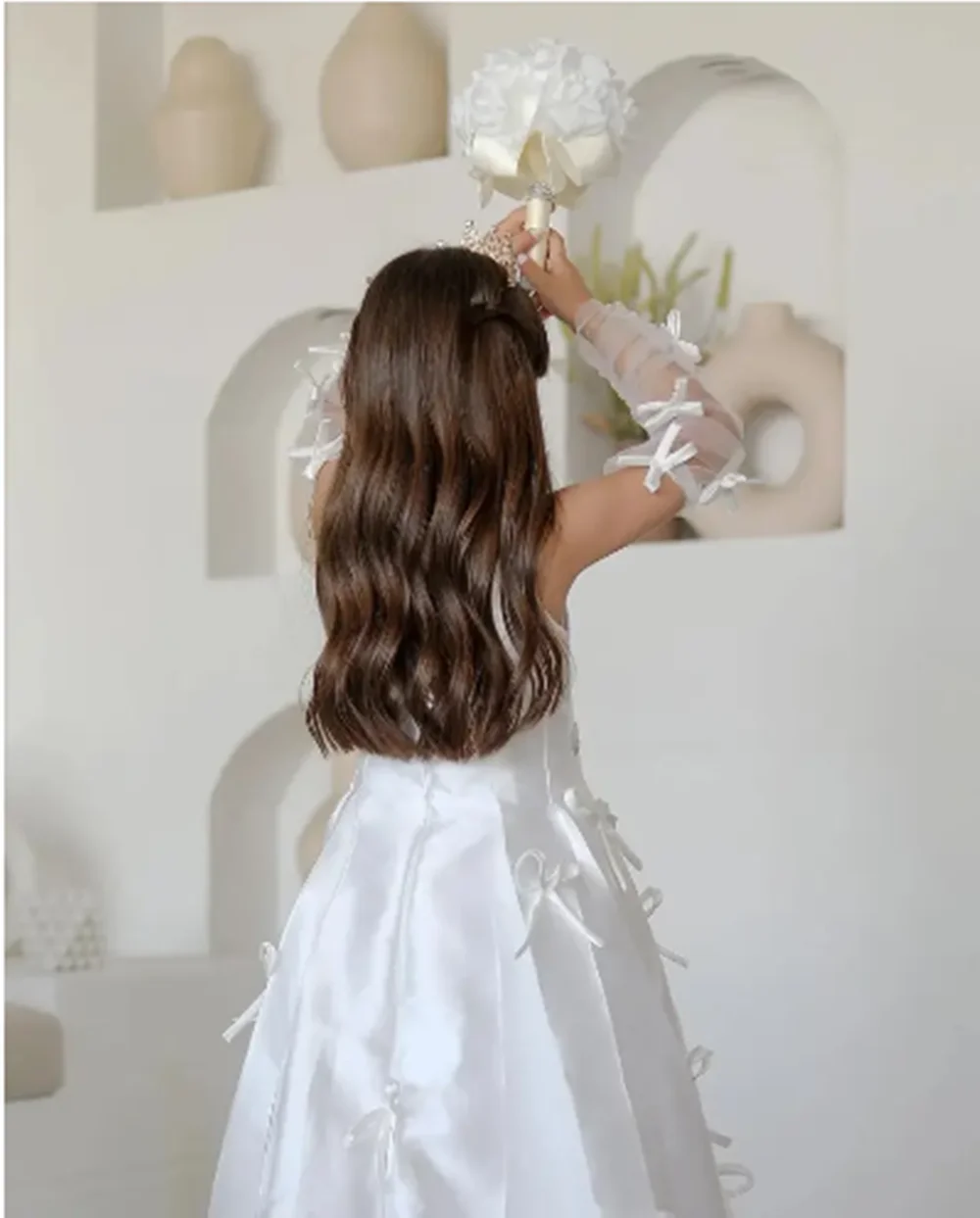 Customized Ivory Flower Girl Dresses For Wedding Satin With Bow Satin Luxury Princess First Holy Communion Birthday Party Gown
Customized Ivory Flower Girl Dresses For Wedding Satin With Bow Satin Luxury Princess First Holy Communion Birthday Party Gown