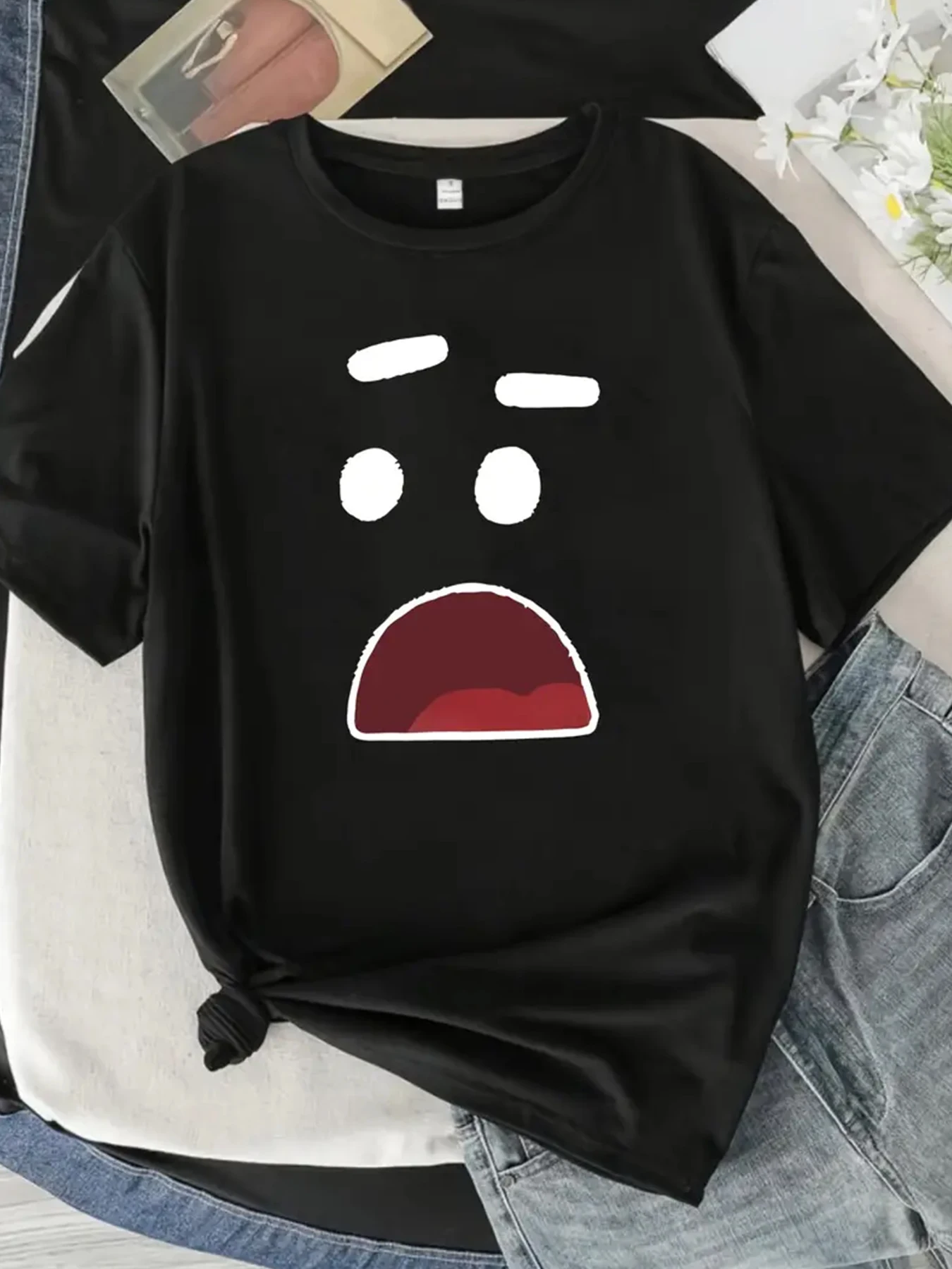 Ladies' casual short sleeved T-shirt with surprise cartoon face pattern -95% polyester fiber and 5% spandex blend
Ladies' casual short sleeved T-shirt with surprise cartoon face pattern -95% polyester fiber and 5% spandex blend