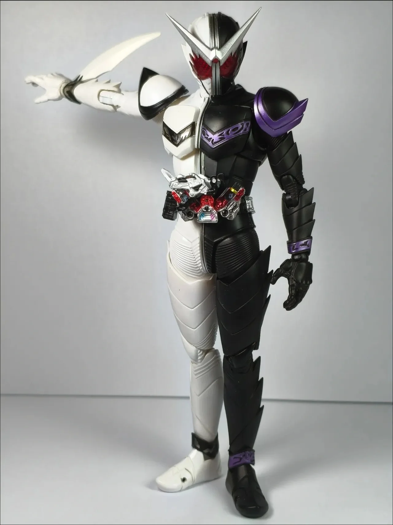 In Stock Datong Model Masked Rider 3z-07 Fang Joker True Bone Carving Articulated Figure Replaceable Accessories Kamen Rider
In Stock Datong Model Masked Rider 3z-07 Fang Joker True Bone Carving Articulated Figure Replaceable Accessories Kamen Rider