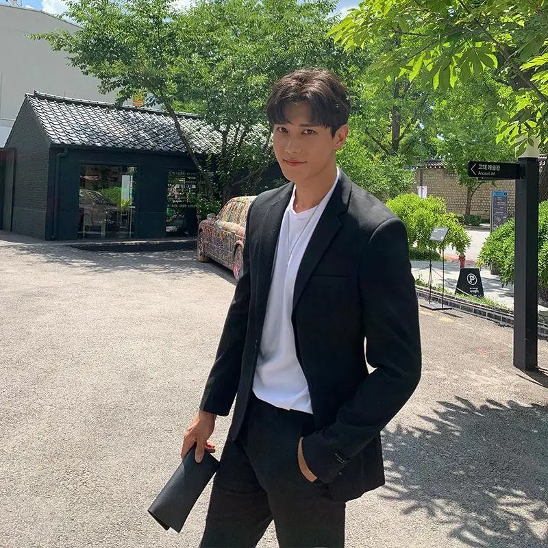 New Arrival 2023 Men Fashion Wedding Suit Groom Tuxedo Man Slim Casual Blazer Costume Homme 2 Pcs Jackets Pant
New Arrival 2023 Men Fashion Wedding Suit Groom Tuxedo Man Slim Casual Blazer Costume Homme 2 Pcs Jackets Pant