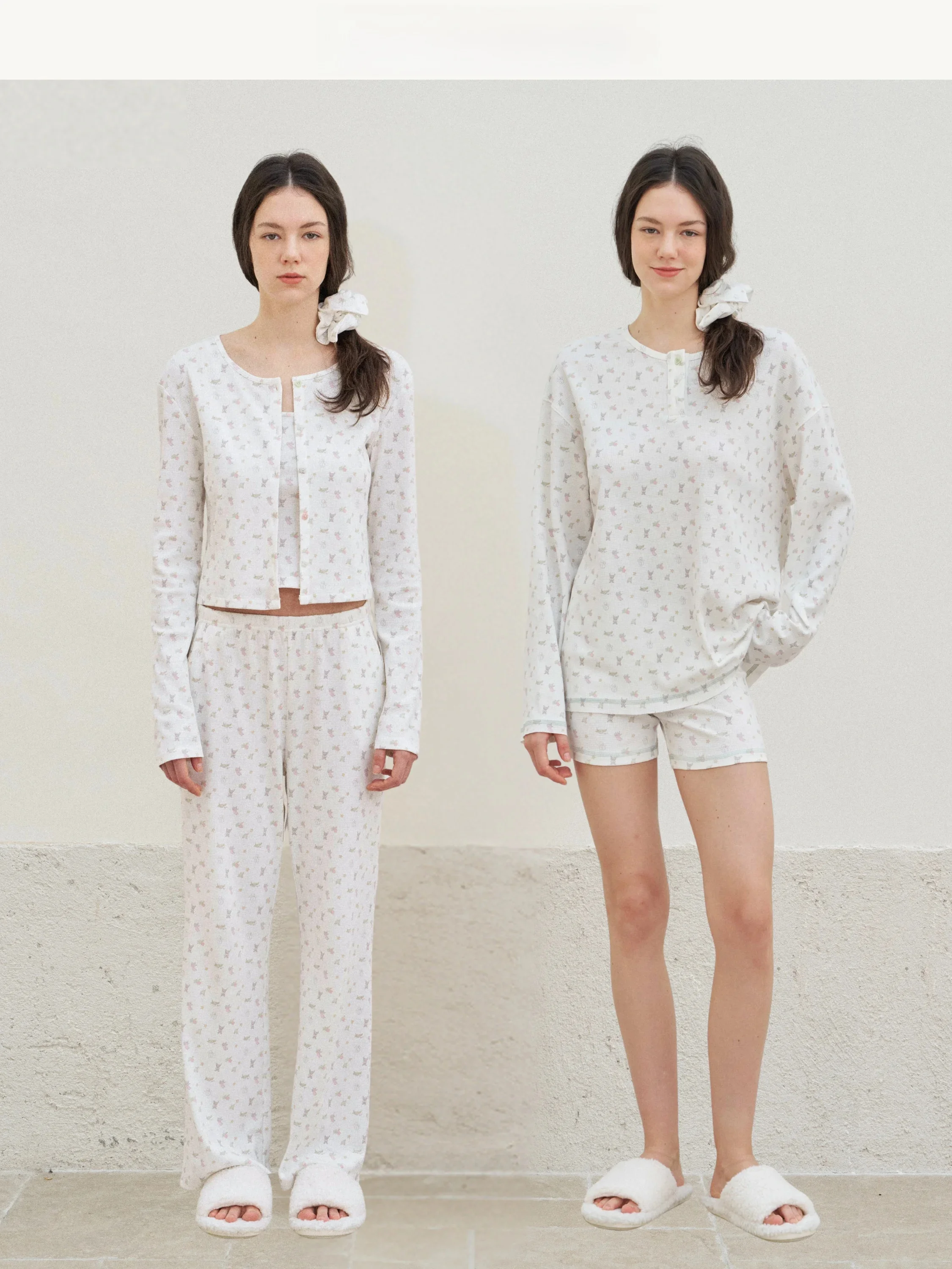 2026 New Women's Sleepwear Set Casual Skin-friendly Long-sleeve Hooded Home Clothes Outwear Suitable Ultra-soft Polyester Cot...
2026 New Women's Sleepwear Set Casual Skin-friendly Long-sleeve Hooded Home Clothes Outwear Suitable Ultra-soft Polyester Cot...