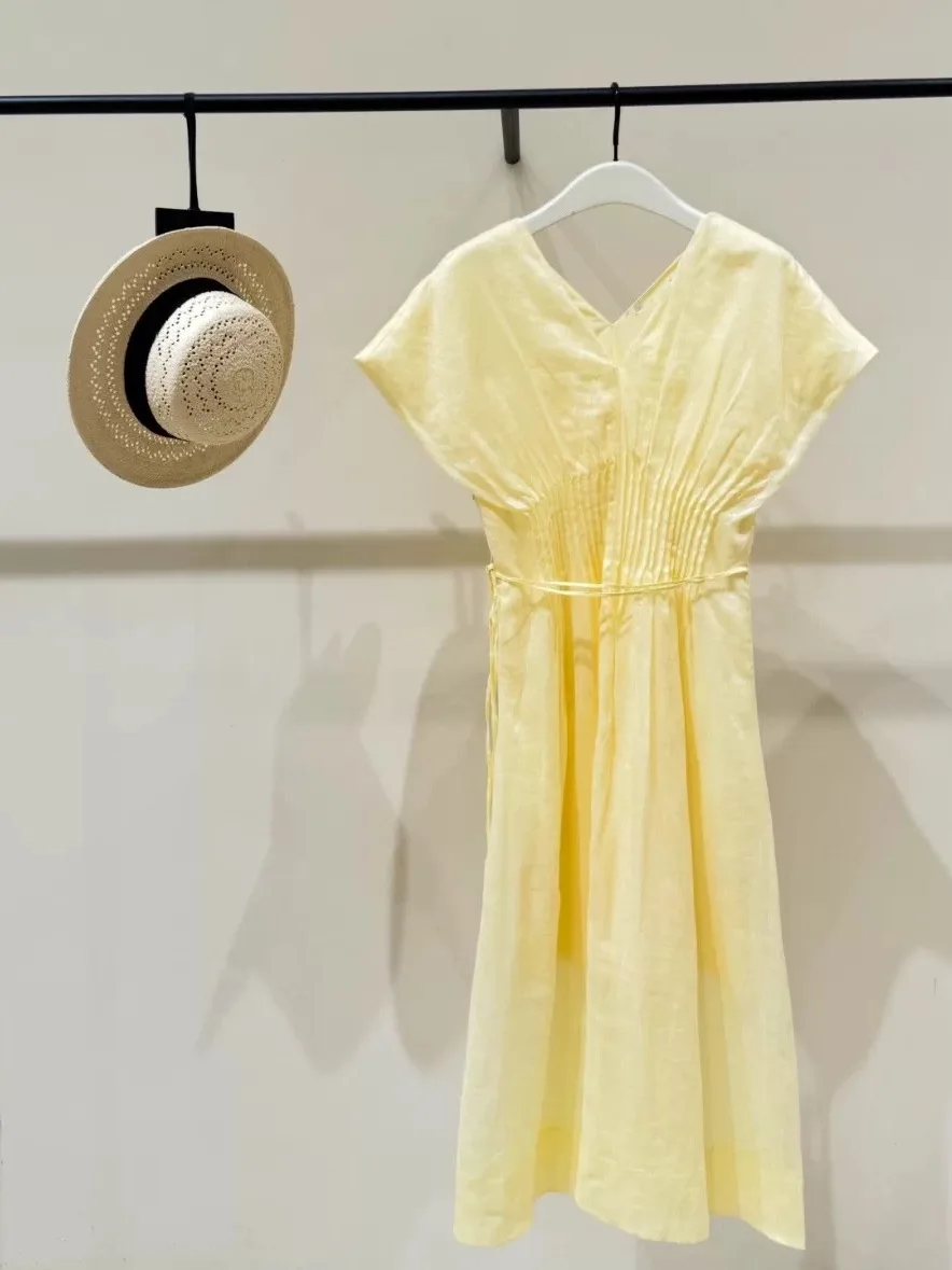 Handcrafted Pleated Linen V-neck Dress Slimming Long Skirt Vacation Style Gathered Waist Short Sleeve Loose Fit A-line Skirt
Handcrafted Pleated Linen V-neck Dress Slimming Long Skirt Vacation Style Gathered Waist Short Sleeve Loose Fit A-line Skirt