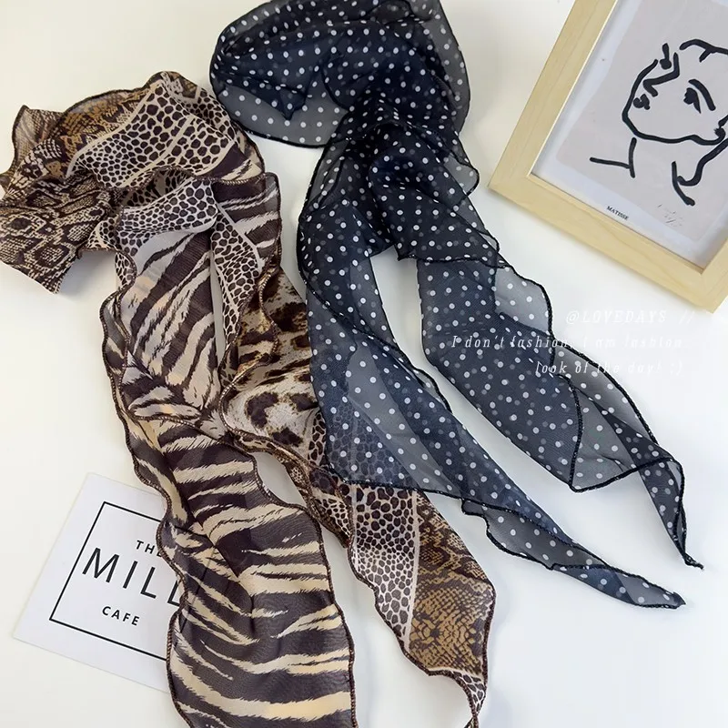 Premium Vintage Leopard Polka Dot Skinny Scarf for Women Silk Like Long Scarf Neck Tie Waist Bandana Hot Girl Style Soft Texture
Premium Vintage Leopard Polka Dot Skinny Scarf for Women Silk Like Long Scarf Neck Tie Waist Bandana Hot Girl Style Soft Texture