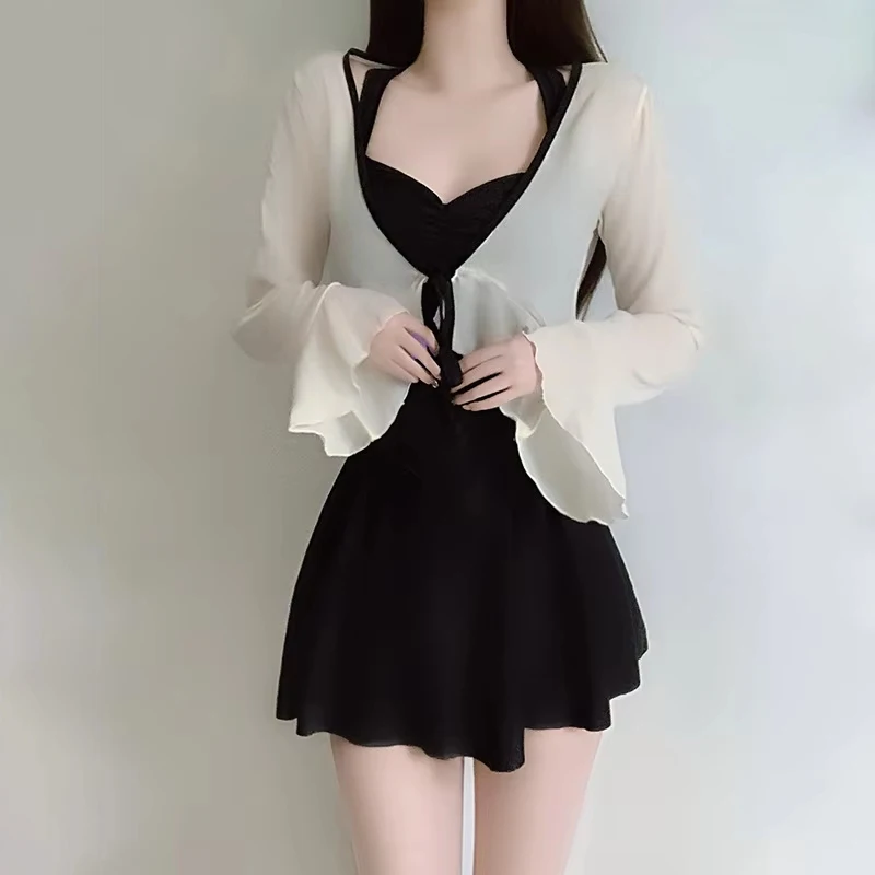 2026 Summer Women's 2 piece Set of Hot Spring Meat Covering Conservative Solid Long sleeved Sun Protection Swimsuit Body Dress
2026 Summer Women's 2 piece Set of Hot Spring Meat Covering Conservative Solid Long sleeved Sun Protection Swimsuit Body Dress