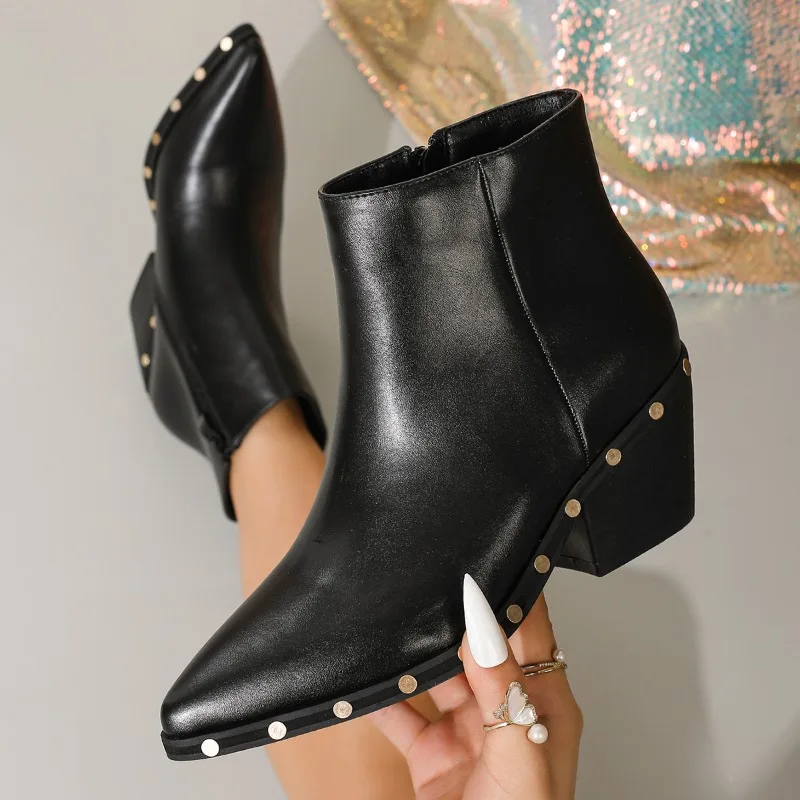 Women's Ankle Boots Pointed Toe Rivet Block Heel Casual Side Zipper Fashion Loafers Studded Western Cowboy Short Boots
Women's Ankle Boots Pointed Toe Rivet Block Heel Casual Side Zipper Fashion Loafers Studded Western Cowboy Short Boots