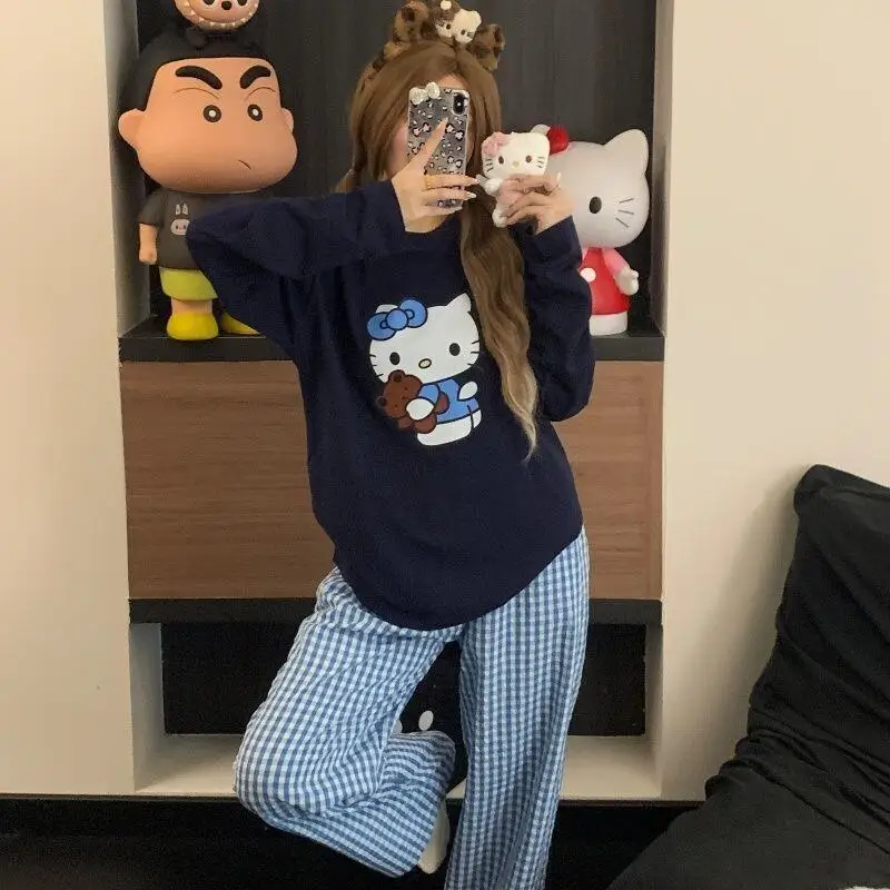 Комплект пижам Sanrio Hello Kitty с длинными рукавами и длинными брюками, женская повседневная домашняя одежда, весенне-осенний стиль, можно носить на улице
Комплект пижам Sanrio Hello Kitty с длинными рукавами и длинными брюками, женская повседневная домашняя одежда, весенне-осенний стиль, можно носить на улице