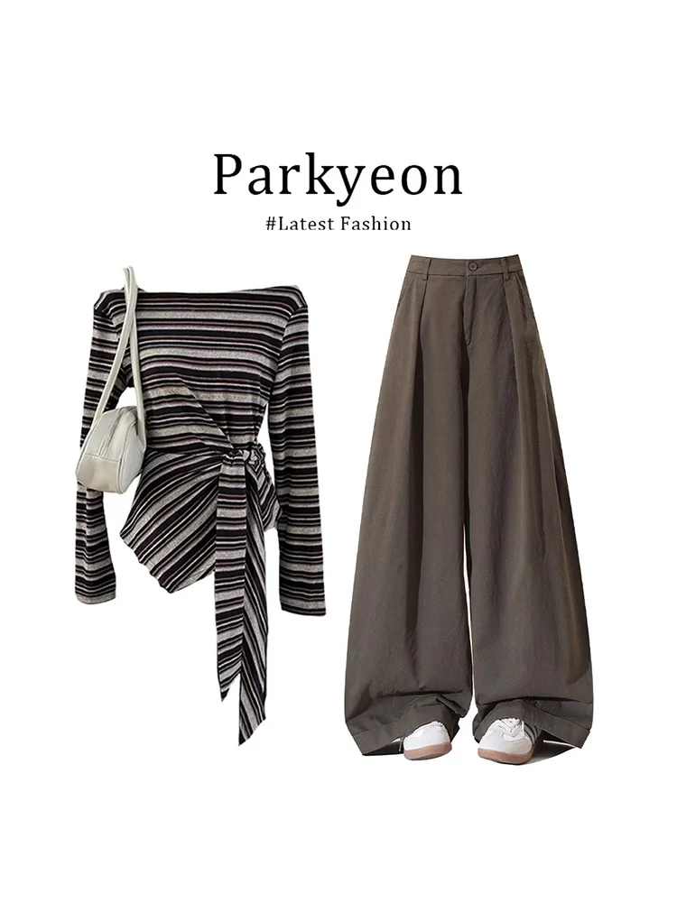 Parkyeon Korean Style High Waist Wide Leg Pants Shoulder Bared Long Sleeve Striped Women's Two Piece Set Fashionable Autumn Wear
Parkyeon Korean Style High Waist Wide Leg Pants Shoulder Bared Long Sleeve Striped Women's Two Piece Set Fashionable Autumn Wear