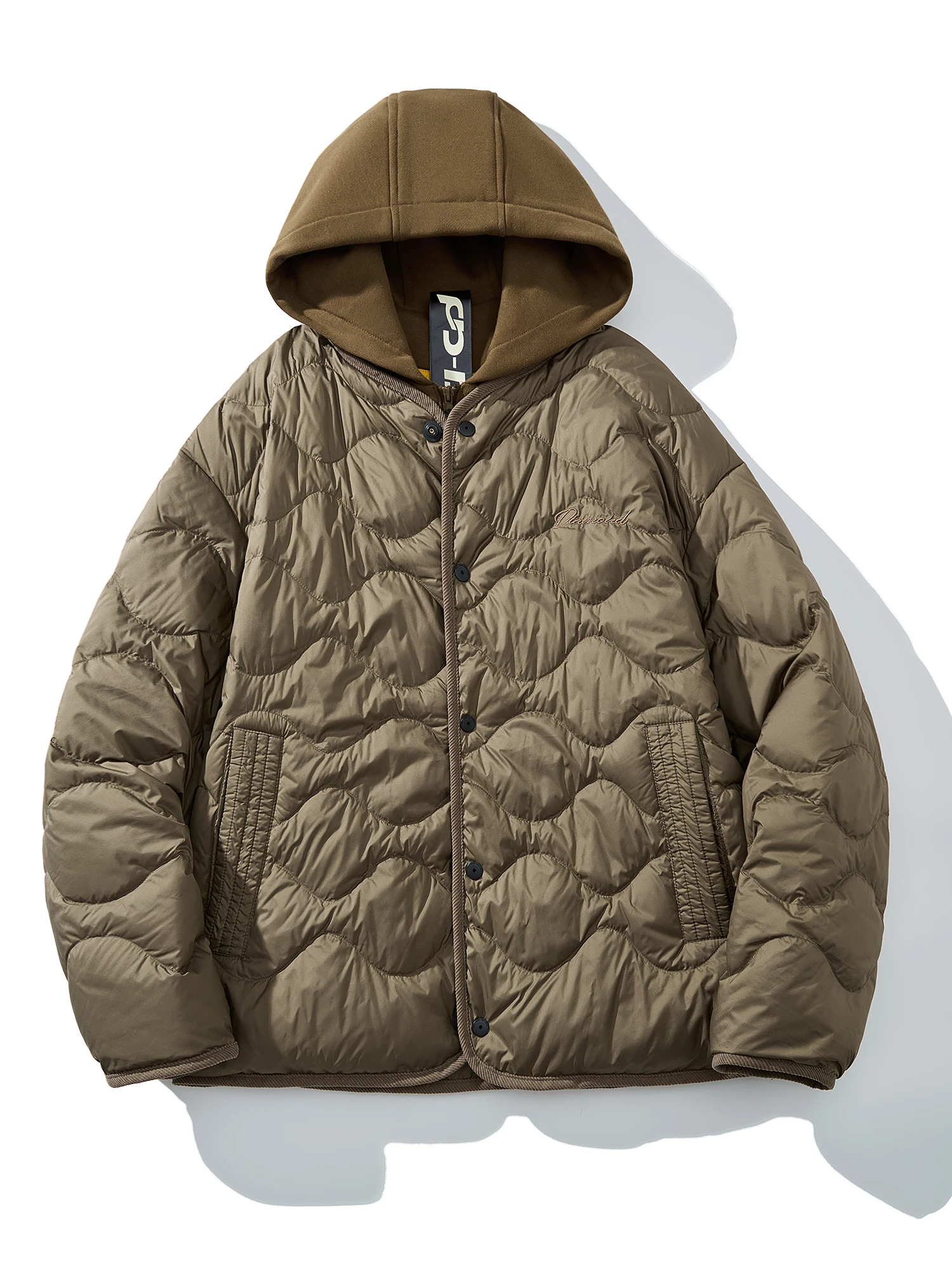 Мужская легкая куртка с капюшоном, с вышивкой и пэчворком, повседневная, из полиэстера, с наполнителем из 90% белого утиного пуха
Мужская легкая куртка с капюшоном, с вышивкой и пэчворком, повседневная, из полиэстера, с наполнителем из 90% белого утиного пуха