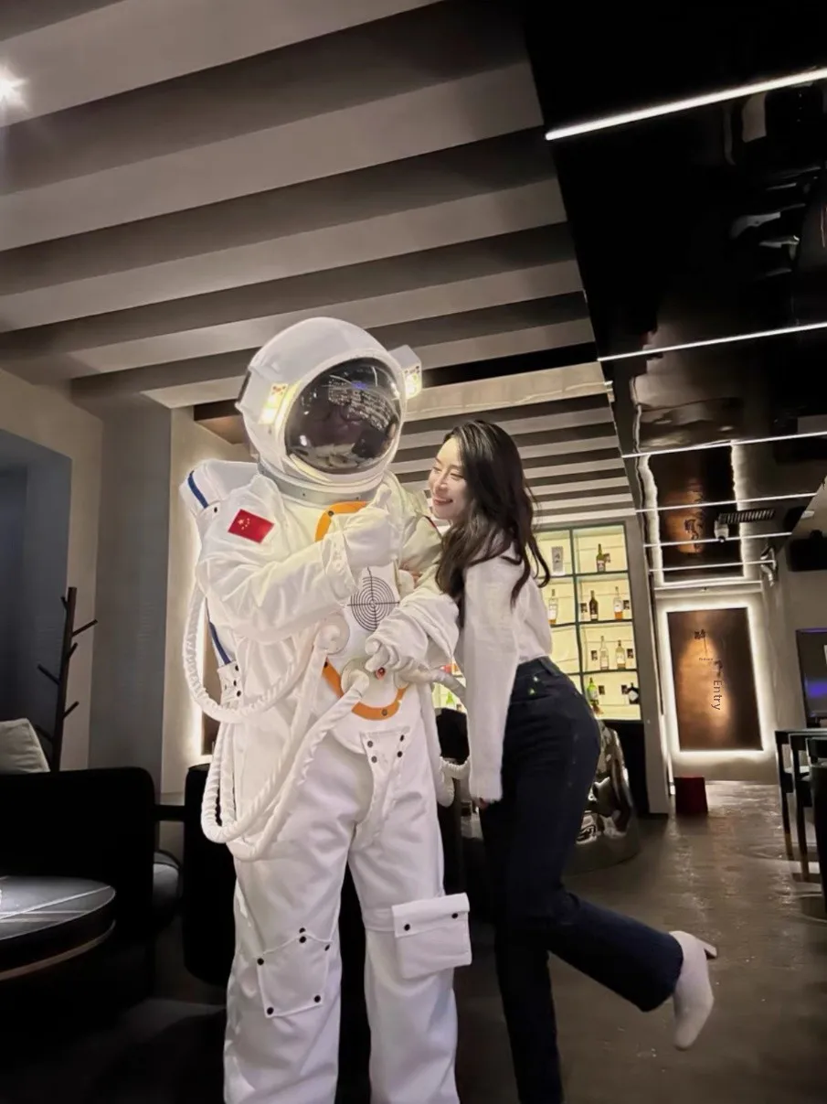Iatable Astronaut Suit Space Roet Model Simulation Cosplay Costume Astronaut Clothing Space Man Costume Authentic Design
Iatable Astronaut Suit Space Roet Model Simulation Cosplay Costume Astronaut Clothing Space Man Costume Authentic Design