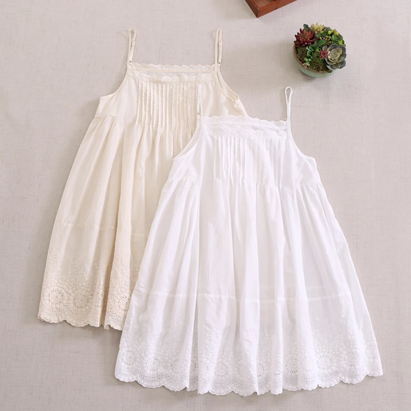 Spring Summer New Japanese Sweet Mori Girl Embroidery Spaghetti Strap Dress Women Sleeveless Casual Loose A-Line Slip Dress
Spring Summer New Japanese Sweet Mori Girl Embroidery Spaghetti Strap Dress Women Sleeveless Casual Loose A-Line Slip Dress