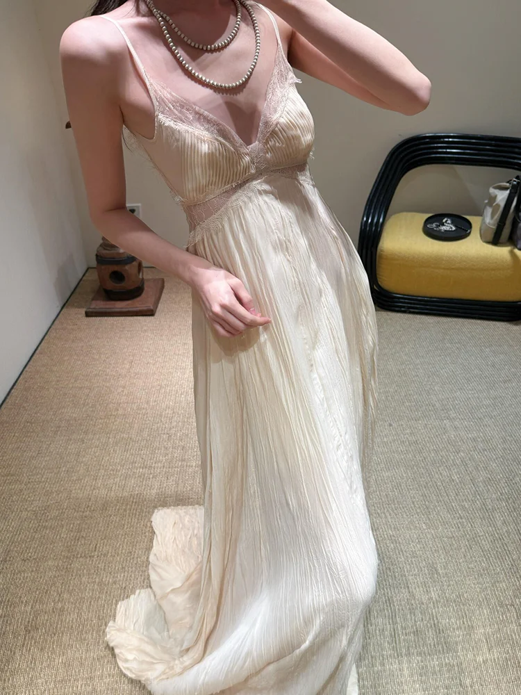 Sexy Hollow out Waist Baring Lace Splice Heavy Embroidery Strapless Long Dress for Women City Walk Street Style Party Wear
Sexy Hollow out Waist Baring Lace Splice Heavy Embroidery Strapless Long Dress for Women City Walk Street Style Party Wear