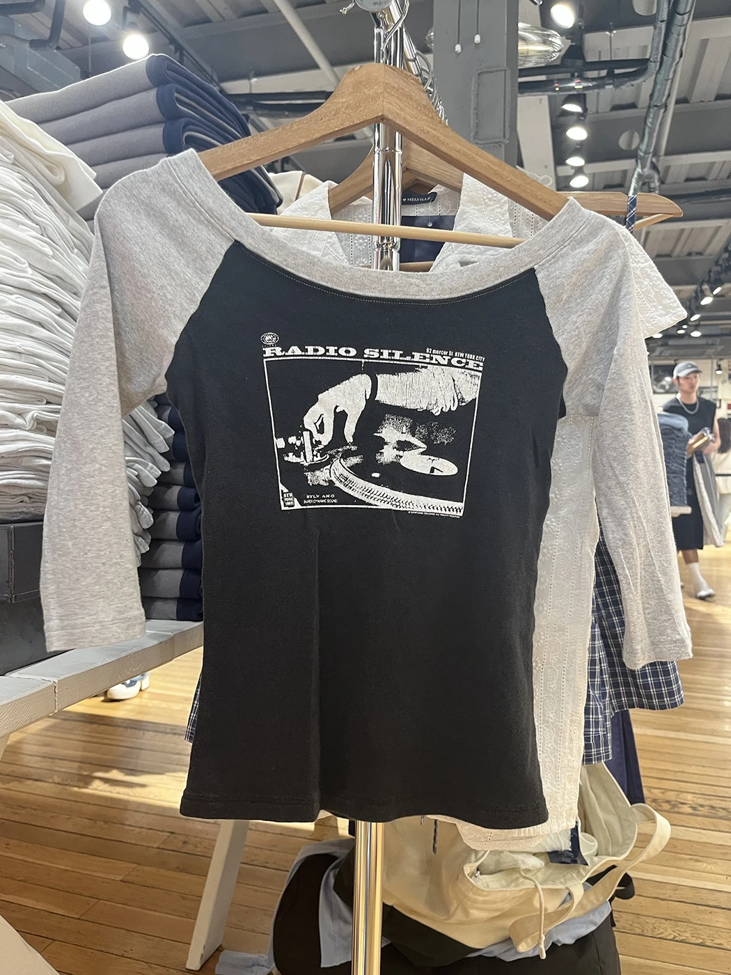 Graphic Patchwork T-Shirt Women Summer Fashion Slash Neck Half Sleeve Slim Tees Tops Casual Y2k Crop Top T-Shirts Streetwear
Graphic Patchwork T-Shirt Women Summer Fashion Slash Neck Half Sleeve Slim Tees Tops Casual Y2k Crop Top T-Shirts Streetwear