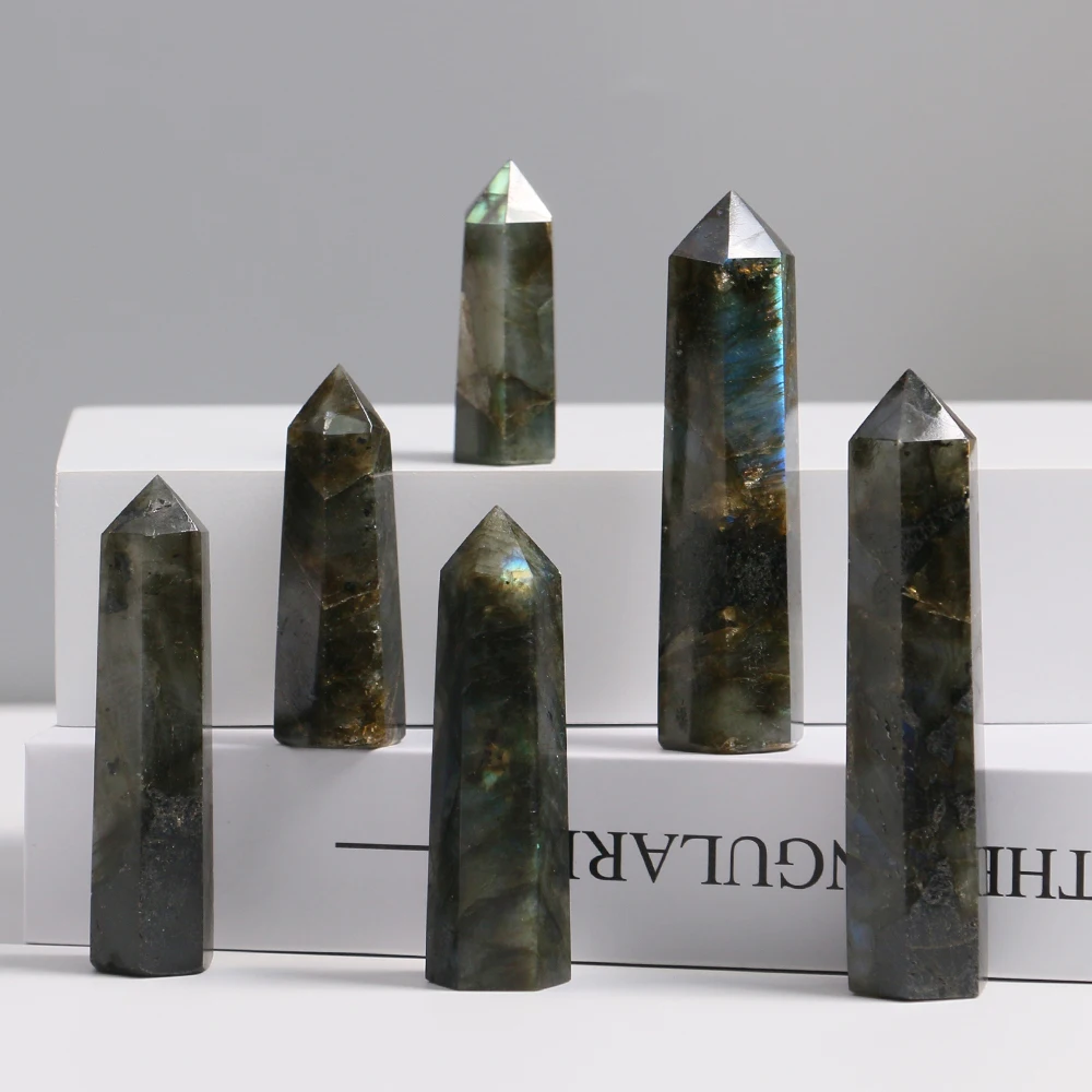 Mineraali 4-8cm Shinny Natural Labradorite Tower Gemstones Blue Labradorita Stones Point Crystal Wand Home Decoration Meditation
Mineraali 4-8cm Shinny Natural Labradorite Tower Gemstones Blue Labradorita Stones Point Crystal Wand Home Decoration Meditation