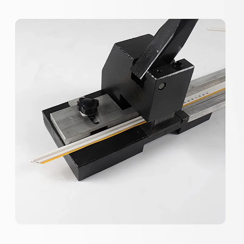 Creasing strip cutting machine Creasing die cutting machine Mechanical scissors Counter-crimping strip shearing slitter Creasing
Creasing strip cutting machine Creasing die cutting machine Mechanical scissors Counter-crimping strip shearing slitter Creasing