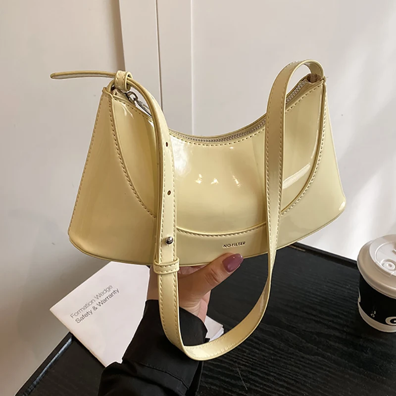 Women Oil Wax Leather Bag 2025 New Texture Commuting Shoulder Bag Simple Letter Crossbody Bags Female Versatile Shopping Handbag
Women Oil Wax Leather Bag 2025 New Texture Commuting Shoulder Bag Simple Letter Crossbody Bags Female Versatile Shopping Handbag