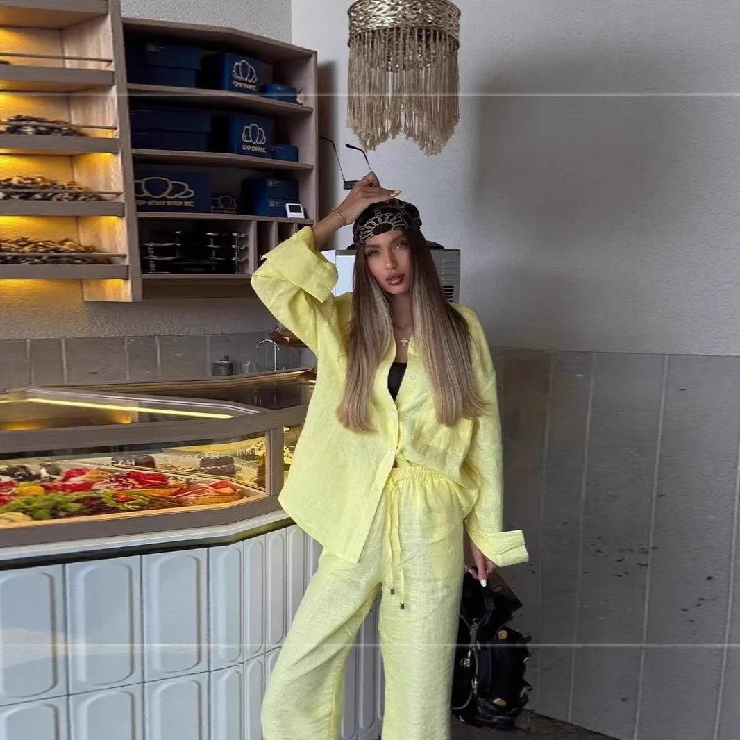 New autumn casual suit comfortable cotton and linen long-sleeved lapel shirt wide-leg trousers two-piece set
New autumn casual suit comfortable cotton and linen long-sleeved lapel shirt wide-leg trousers two-piece set
