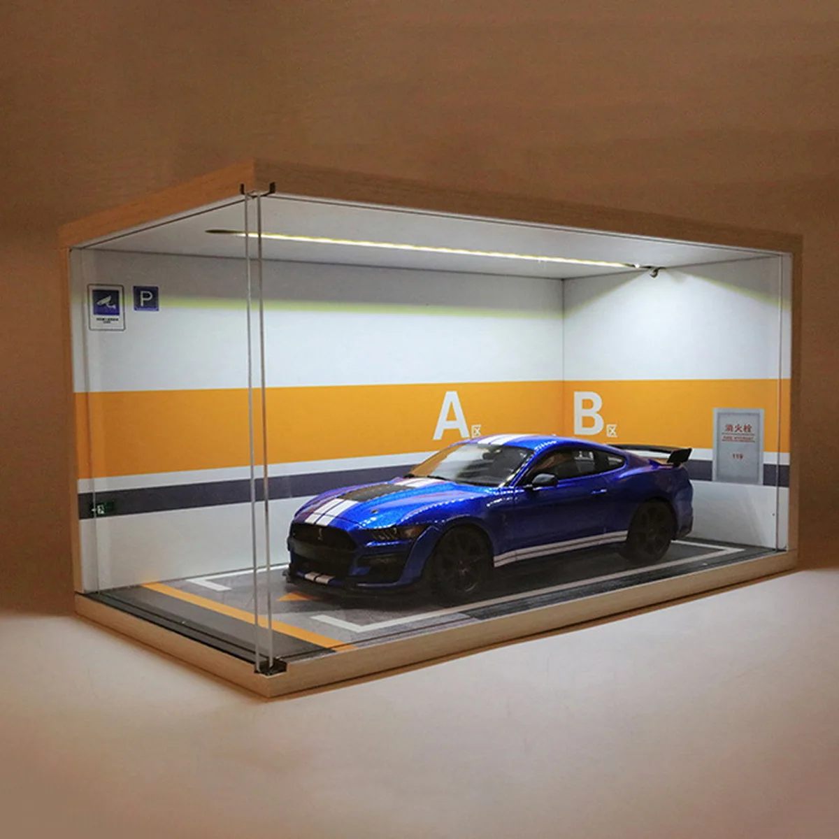 Single Parking Lot Model,Car Model Display Cabinet,Simulation Scene Exhibition Hall,Garage Model,yellow,orange,1: 18
Single Parking Lot Model,Car Model Display Cabinet,Simulation Scene Exhibition Hall,Garage Model,yellow,orange,1: 18