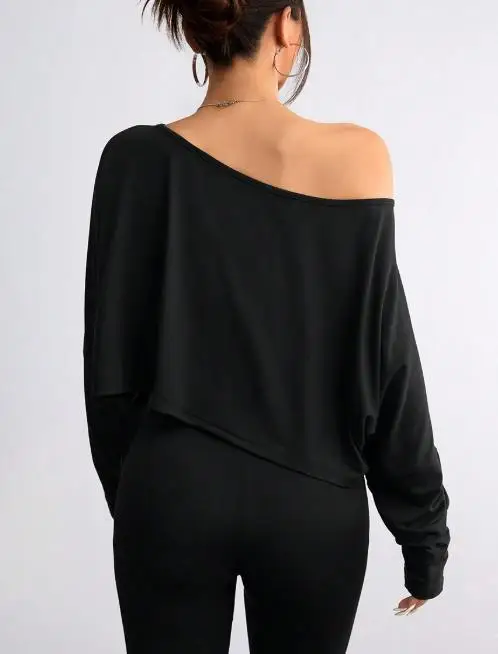 Autumn 2025 New One Shoulder Long Sleeved T-Shirt Off Shoulder Loose Top Women Solid Color Slim Fit Pure Desire Off Shoulder Top
Autumn 2025 New One Shoulder Long Sleeved T-Shirt Off Shoulder Loose Top Women Solid Color Slim Fit Pure Desire Off Shoulder Top