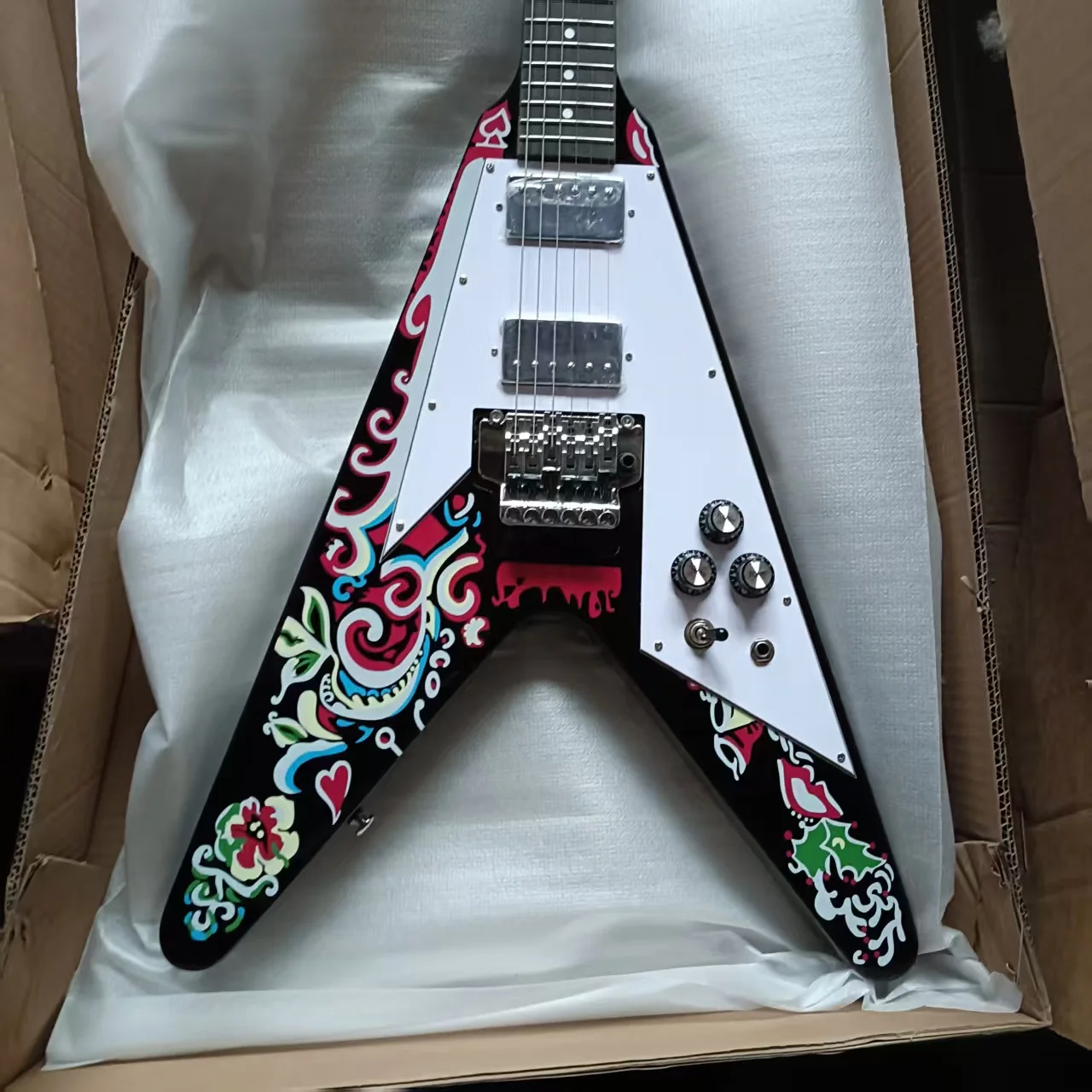 US warehouse Custom Psychedelic Graphics Flying V Electric Guitar Mahogany Body Electric Guitar-Themed Gift Free Shipping
US warehouse Custom Psychedelic Graphics Flying V Electric Guitar Mahogany Body Electric Guitar-Themed Gift Free Shipping
