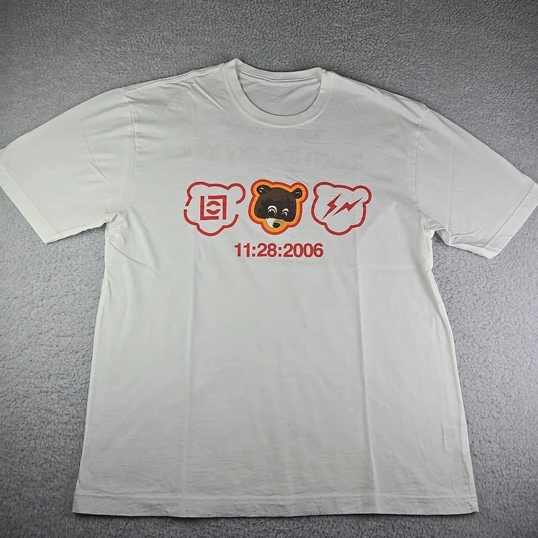 Футболка Kanye West Touch The Sky Tour 2006 года, мужская белая, редкая, сделано в Японии, американская футболка, мужская уличная футболка с короткими рукавами, женская, хлопковая
Футболка Kanye West Touch The Sky Tour 2006 года, мужская белая, редкая, сделано в Японии, американская футболка, мужская уличная футболка с короткими рукавами, женская, хлопковая