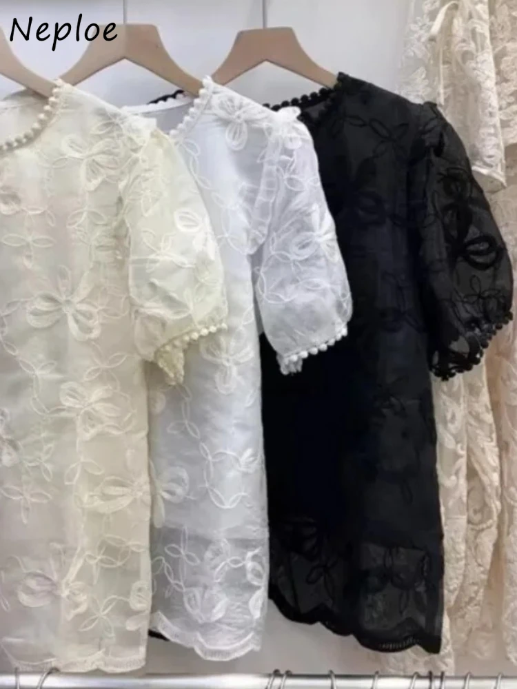 Neploe Lovely Bow Fungus Patchwork Women's Blouses French Style New Moda Elegant Embroidery Tops Puff Sleeve Casual Korea Mujer
Neploe Lovely Bow Fungus Patchwork Women's Blouses French Style New Moda Elegant Embroidery Tops Puff Sleeve Casual Korea Mujer