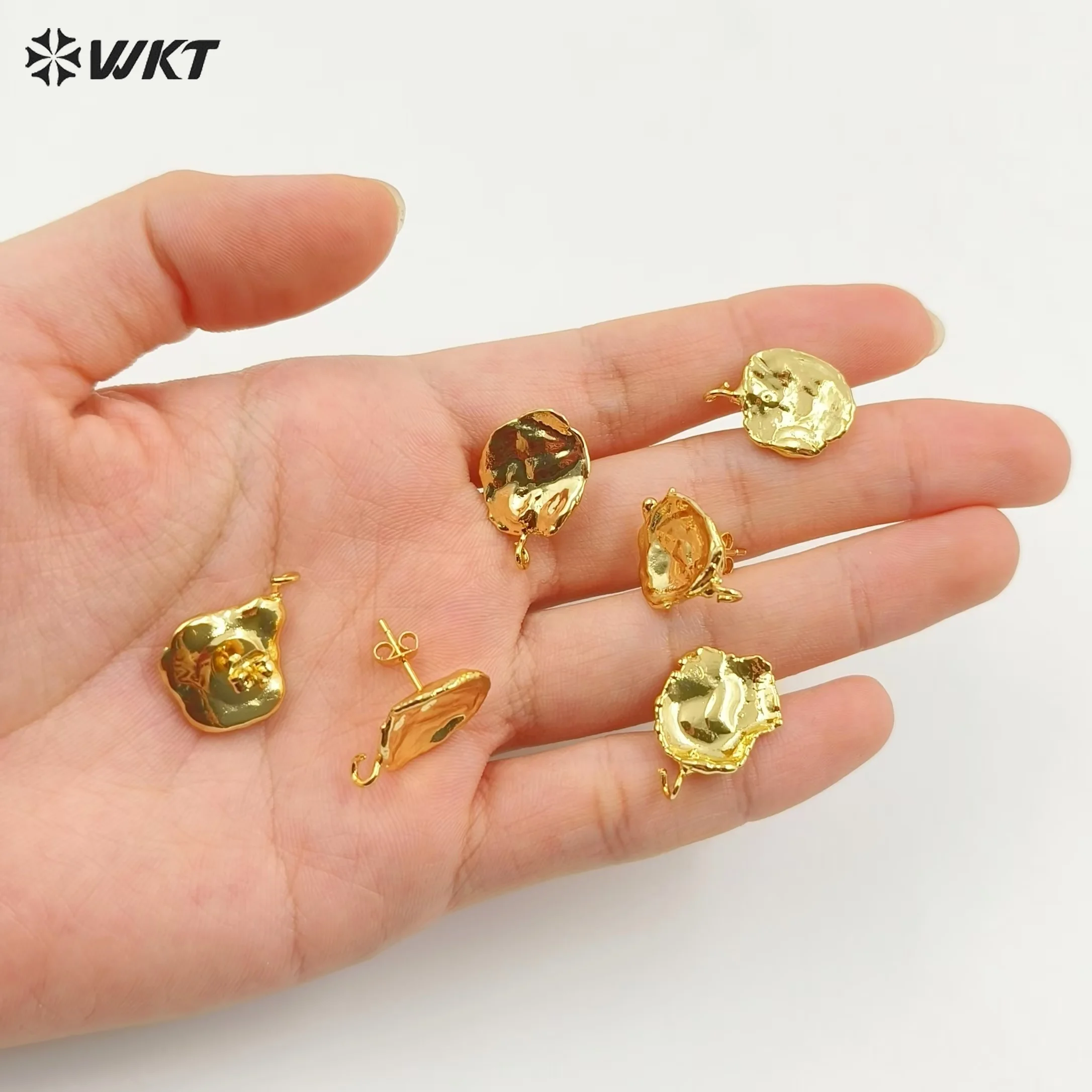 JF299 Super Hot full Gold Dipped Irregular Shape Natural Freshwater Pearl Studs With 18K Women DIY Jewelry Earring Findings Hoop
JF299 Super Hot full Gold Dipped Irregular Shape Natural Freshwater Pearl Studs With 18K Women DIY Jewelry Earring Findings Hoop