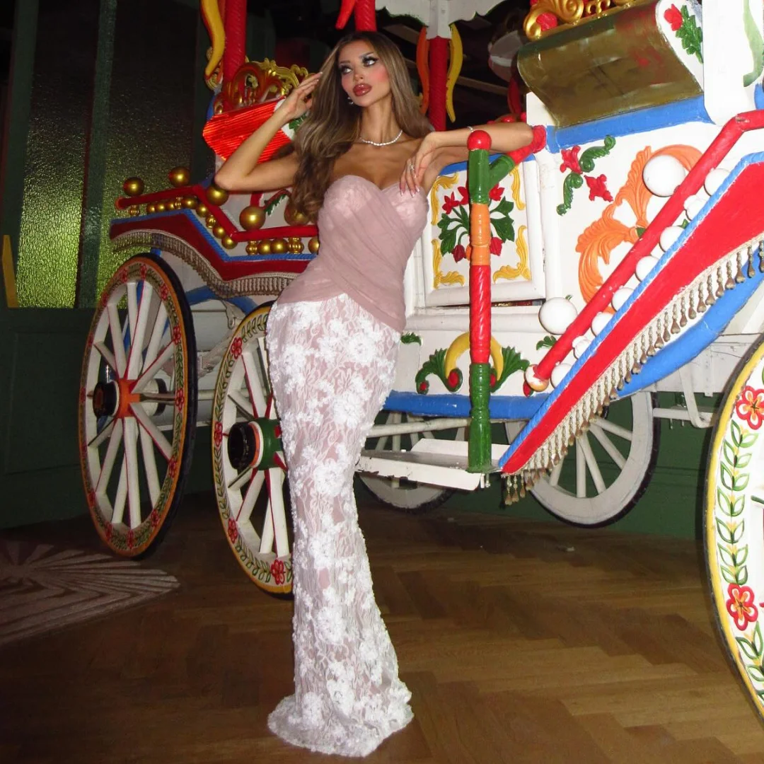 Mermaid Evening Dresses Woman Floral Prom Dress Illusion Lace Wedding Party Gown Customized
Mermaid Evening Dresses Woman Floral Prom Dress Illusion Lace Wedding Party Gown Customized