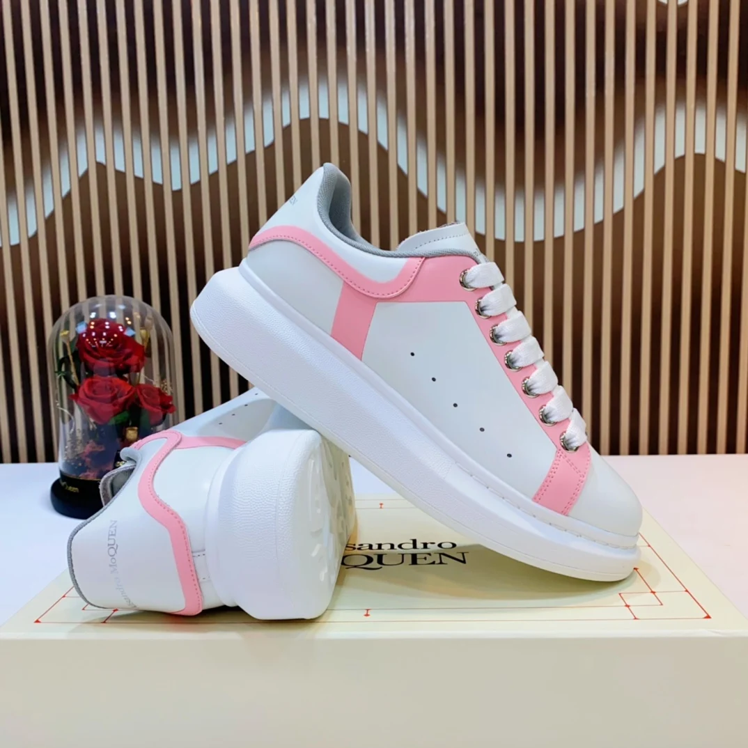 Top Hight Quality Mens Casual Sneakers Real Leather Womens Brand Designer Tennis Shoes Classic Fashion Design running shoes
Top Hight Quality Mens Casual Sneakers Real Leather Womens Brand Designer Tennis Shoes Classic Fashion Design running shoes