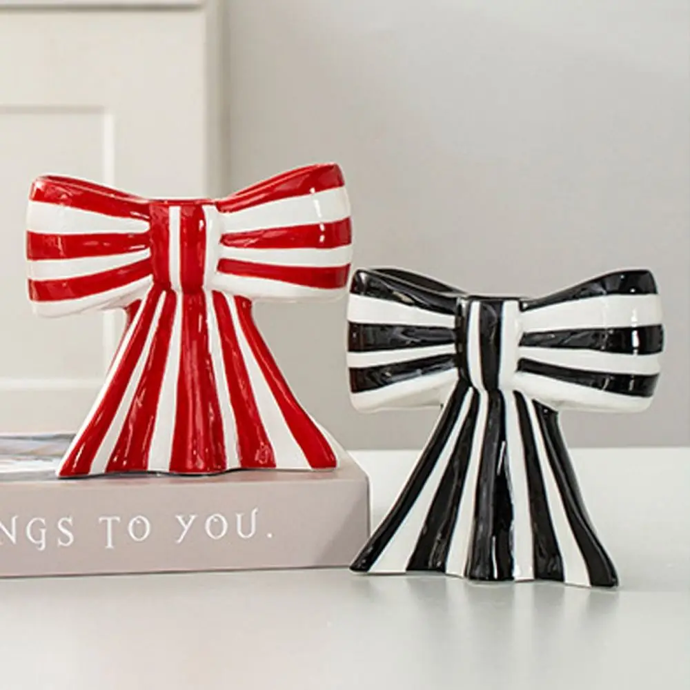 Durable Korean Style Bow Candle Holders Striped Ceramic Candlestick Unique Romantic Candle Stand Table Decoration
Durable Korean Style Bow Candle Holders Striped Ceramic Candlestick Unique Romantic Candle Stand Table Decoration