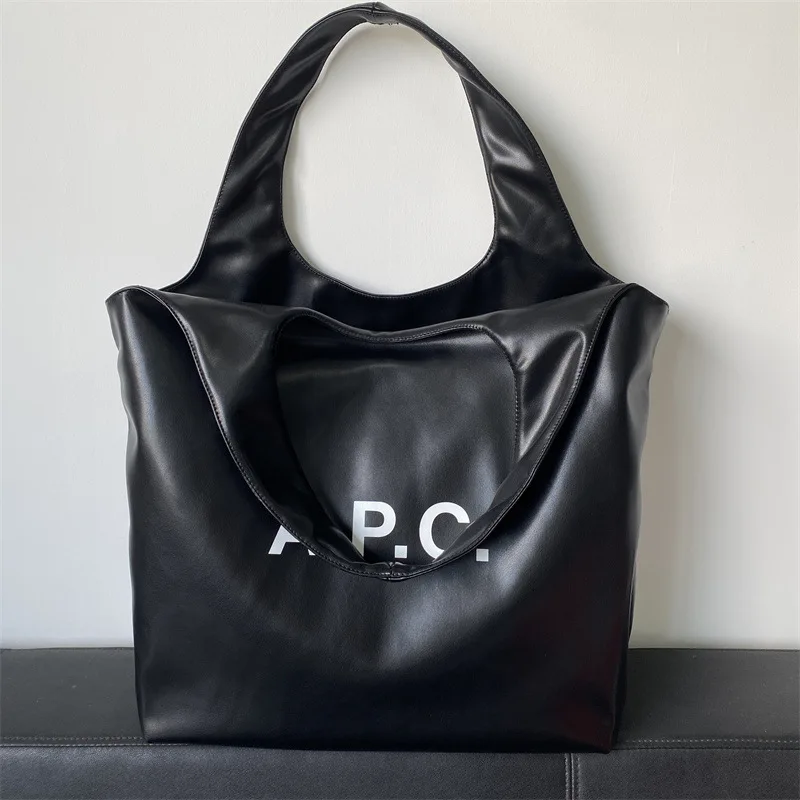 Новая сумка через плечо в европейском и американском стиле 2026 года, повседневная сумка из искусственной кожи, сумка-тоут, холщовая сумка, сумка для покупок
Новая сумка через плечо в европейском и американском стиле 2026 года, повседневная сумка из искусственной кожи, сумка-тоут, холщовая сумка, сумка для покупок