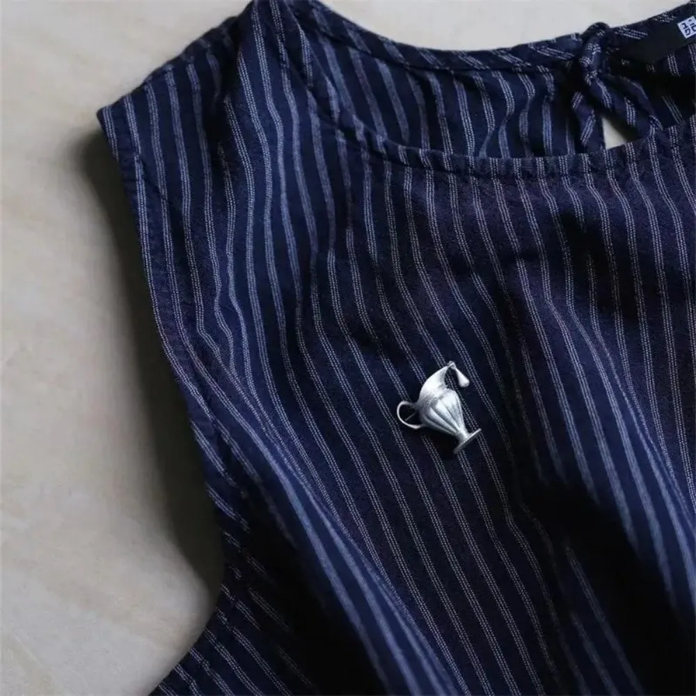 Elegant Vase Clavicle Chain Exquisite Literary Flower Pot Brooch Vintage Minimally Matte Can Be Arranged in Flower Brooch Daily
Elegant Vase Clavicle Chain Exquisite Literary Flower Pot Brooch Vintage Minimally Matte Can Be Arranged in Flower Brooch Daily