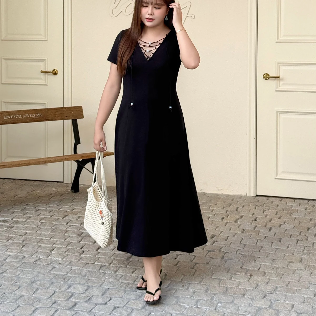 2026 Summer Premium Plus Size T‑Shirt Dress For Women Modal Beaded V‑Neck Waist Cinched A‑Line Short Dress Curvy Ladies 9549
2026 Summer Premium Plus Size T‑Shirt Dress For Women Modal Beaded V‑Neck Waist Cinched A‑Line Short Dress Curvy Ladies 9549