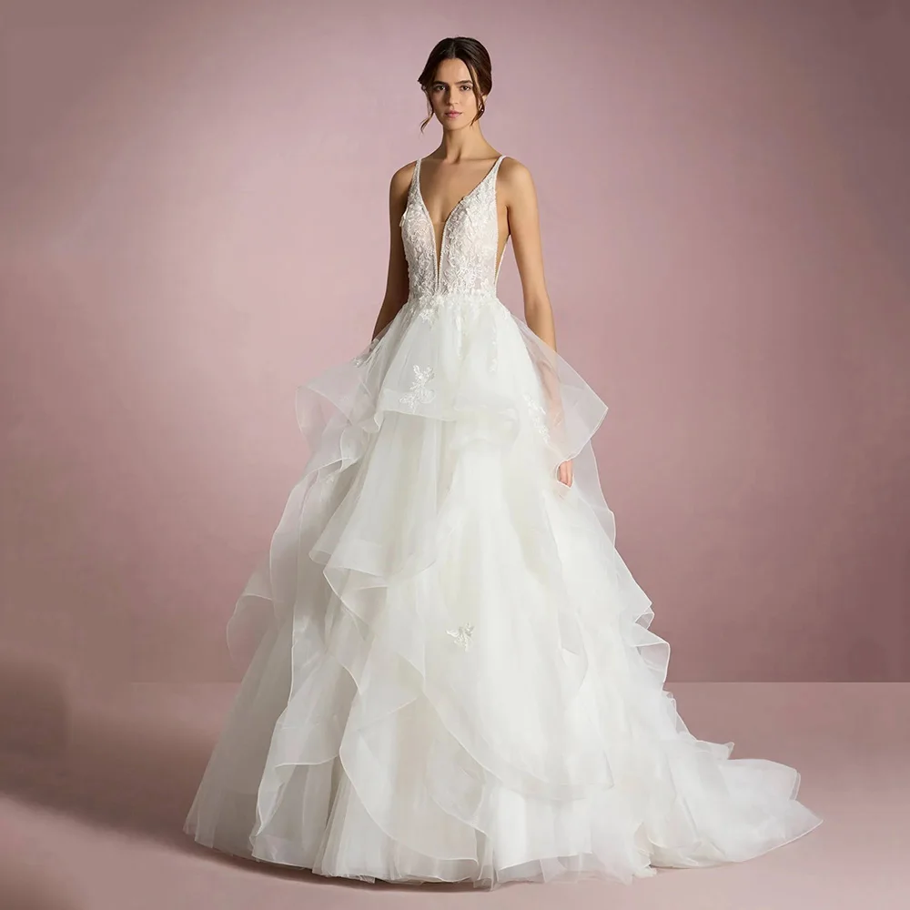 2025 V Neck Wedding Dresses Luxury Layered Tulle Lace Spaghetti Straps Bridal Gown Ball Gown Princess Brides Dresses Customized
2025 V Neck Wedding Dresses Luxury Layered Tulle Lace Spaghetti Straps Bridal Gown Ball Gown Princess Brides Dresses Customized
