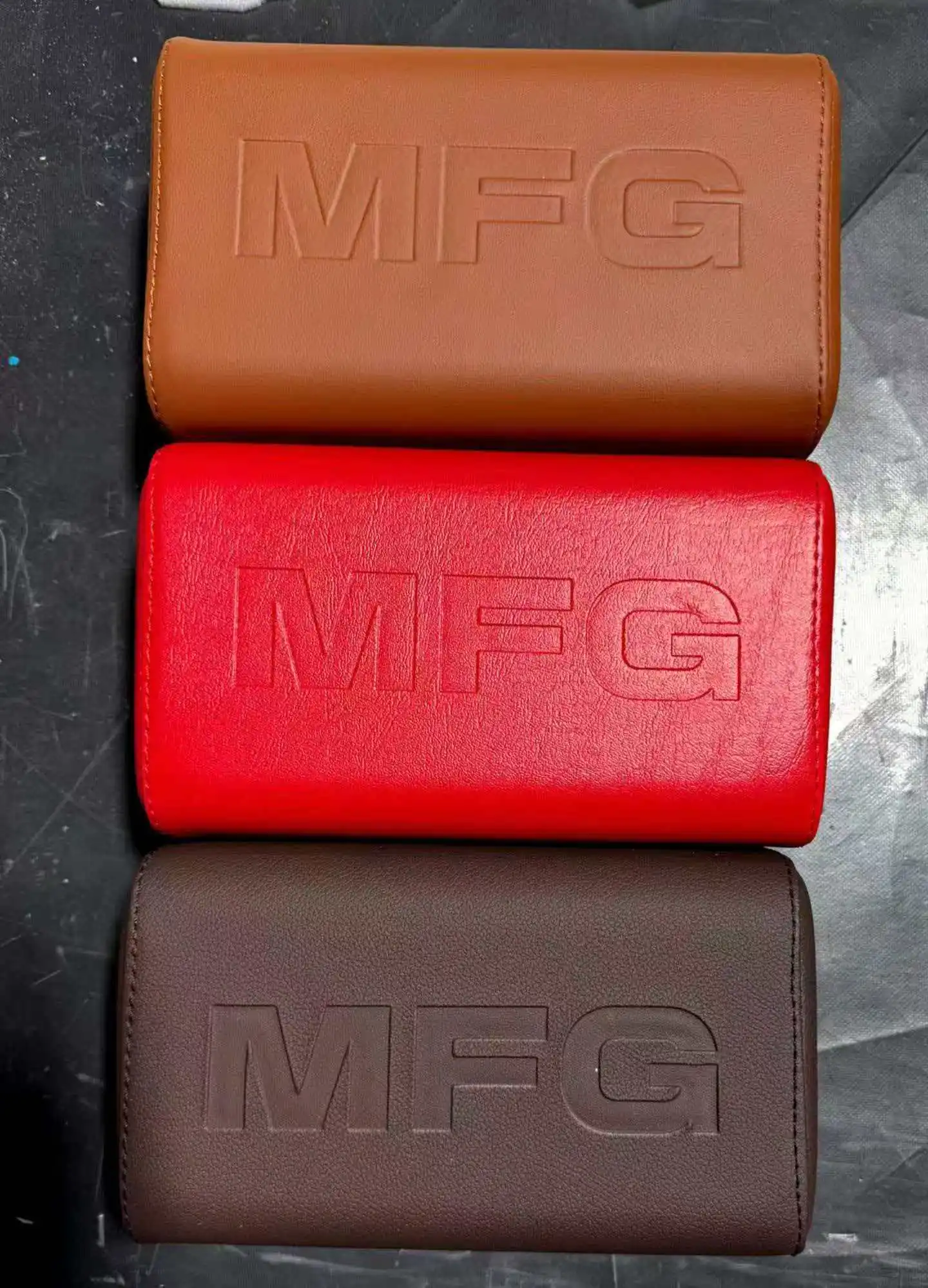Fitness equipment seat cushion renovation, customized equipment seat cushion, optional leather color stripes
Fitness equipment seat cushion renovation, customized equipment seat cushion, optional leather color stripes