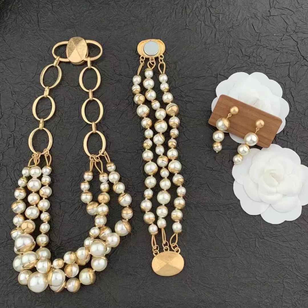 Trendy Vintage copper 18K gold platings pearl Bracelets necklace earrings for women's girl gift Party Hand chain fine Jewelry
Trendy Vintage copper 18K gold platings pearl Bracelets necklace earrings for women's girl gift Party Hand chain fine Jewelry