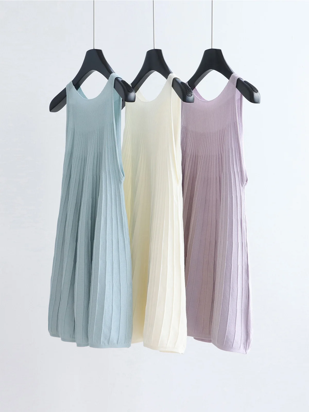 Dave&di Playful A-line Style Spring/summer Lyocell Knit Vest Shoulder Digging Sleeveless Top Doll Top Pullover For Women
Dave&di Playful A-line Style Spring/summer Lyocell Knit Vest Shoulder Digging Sleeveless Top Doll Top Pullover For Women