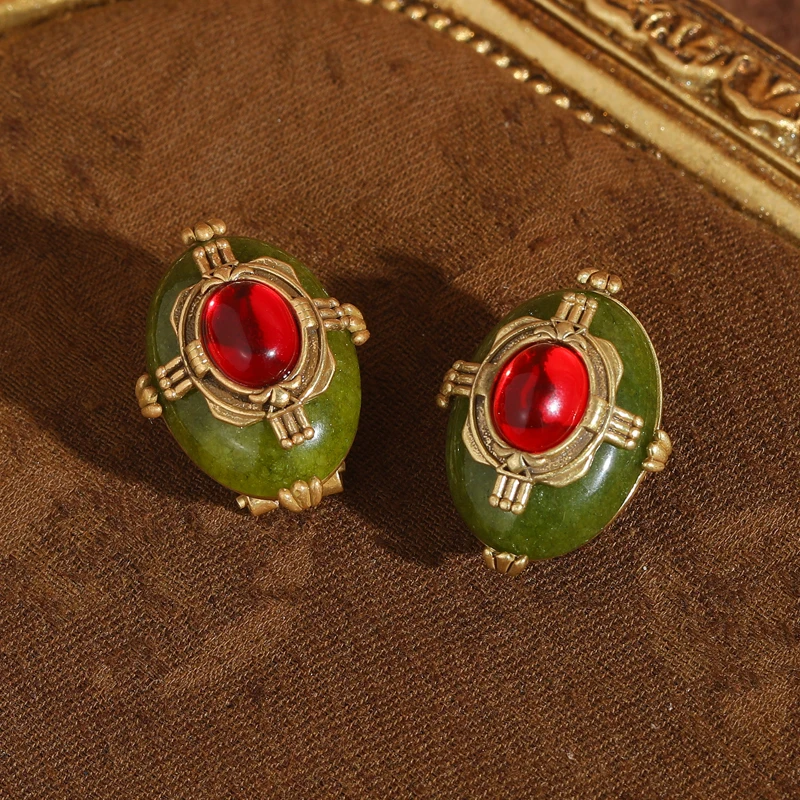 Oval Green Enamel Earrings Vintage Stud Jewelry Inlaid Red Glazed Luxury Designer Antique Gold Color Palace Classic Charm Gifts
Oval Green Enamel Earrings Vintage Stud Jewelry Inlaid Red Glazed Luxury Designer Antique Gold Color Palace Classic Charm Gifts