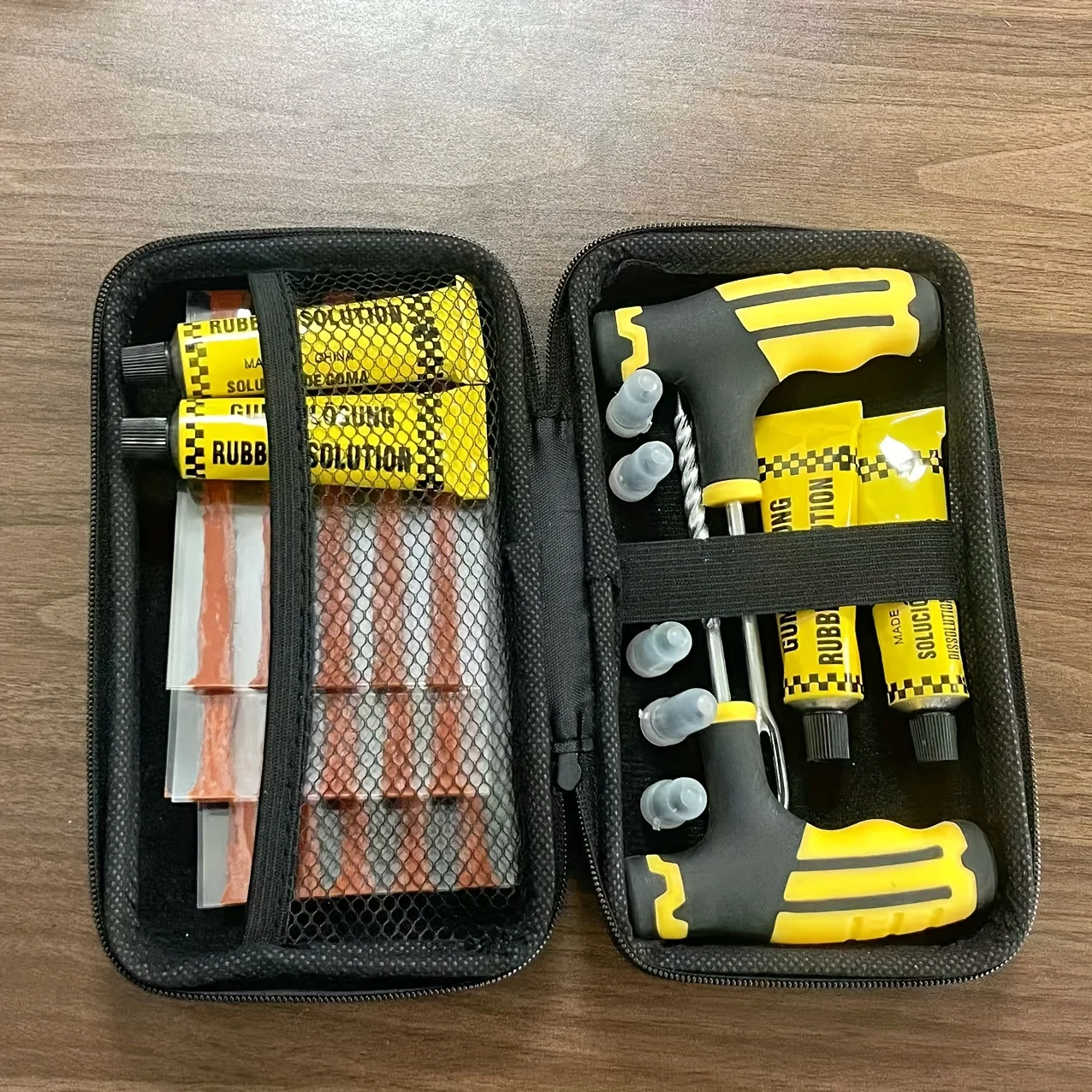 Emergency Family Vehicle Repair Kit Portable Multi-Tool Set for Car EV Motorcycle Compact Puncture Fix with Glue Patches
Emergency Family Vehicle Repair Kit Portable Multi-Tool Set for Car EV Motorcycle Compact Puncture Fix with Glue Patches