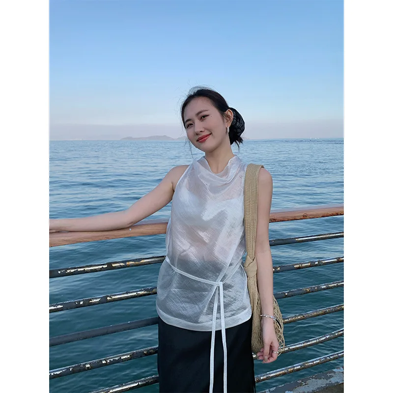 Satin Draped Neck Elegant Feminine Top 2025 Women Old Money Style Acetate Top Good Quality
Satin Draped Neck Elegant Feminine Top 2025 Women Old Money Style Acetate Top Good Quality