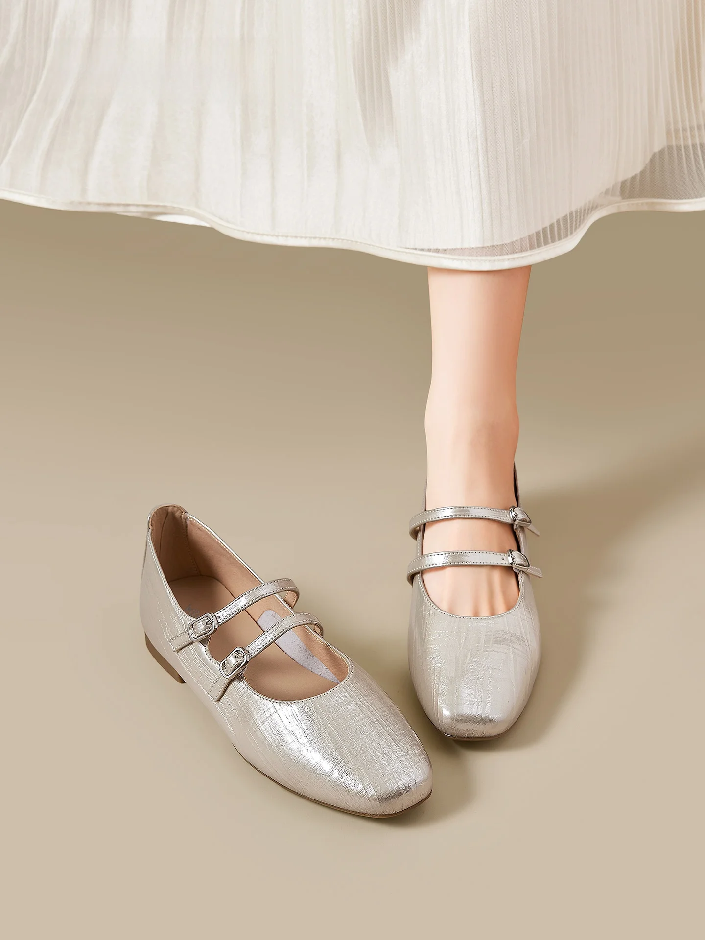 Agsdon Ballet Flat Mary Jane Shoes Women's Summer Slip-On Flats Fashion Single Shoes Minimalist Style Velvet Leather Design
Agsdon Ballet Flat Mary Jane Shoes Women's Summer Slip-On Flats Fashion Single Shoes Minimalist Style Velvet Leather Design