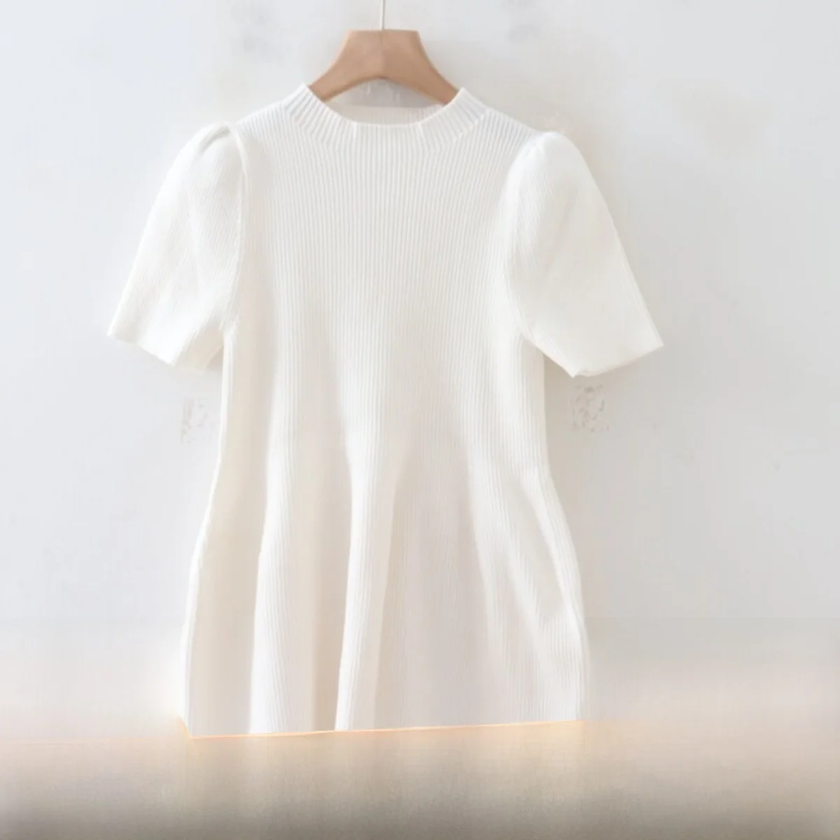 New C12063 Women's Slim Fit Short Sleeve Knitted Sweater round Neck Pullover Elastic Casual Summer Top Quality Material
New C12063 Women's Slim Fit Short Sleeve Knitted Sweater round Neck Pullover Elastic Casual Summer Top Quality Material