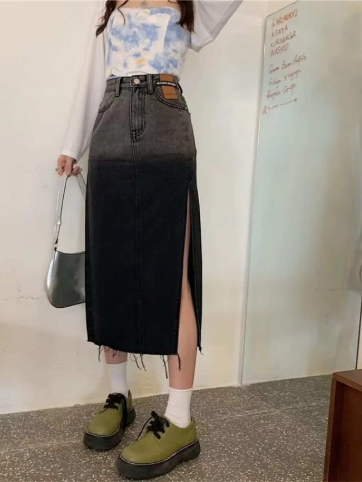 High Waist adient Split Denim Skirt Women's Spring Summer Mid-Length A-Line Bodycon Skirts Trendy Cotton Blend
High Waist adient Split Denim Skirt Women's Spring Summer Mid-Length A-Line Bodycon Skirts Trendy Cotton Blend