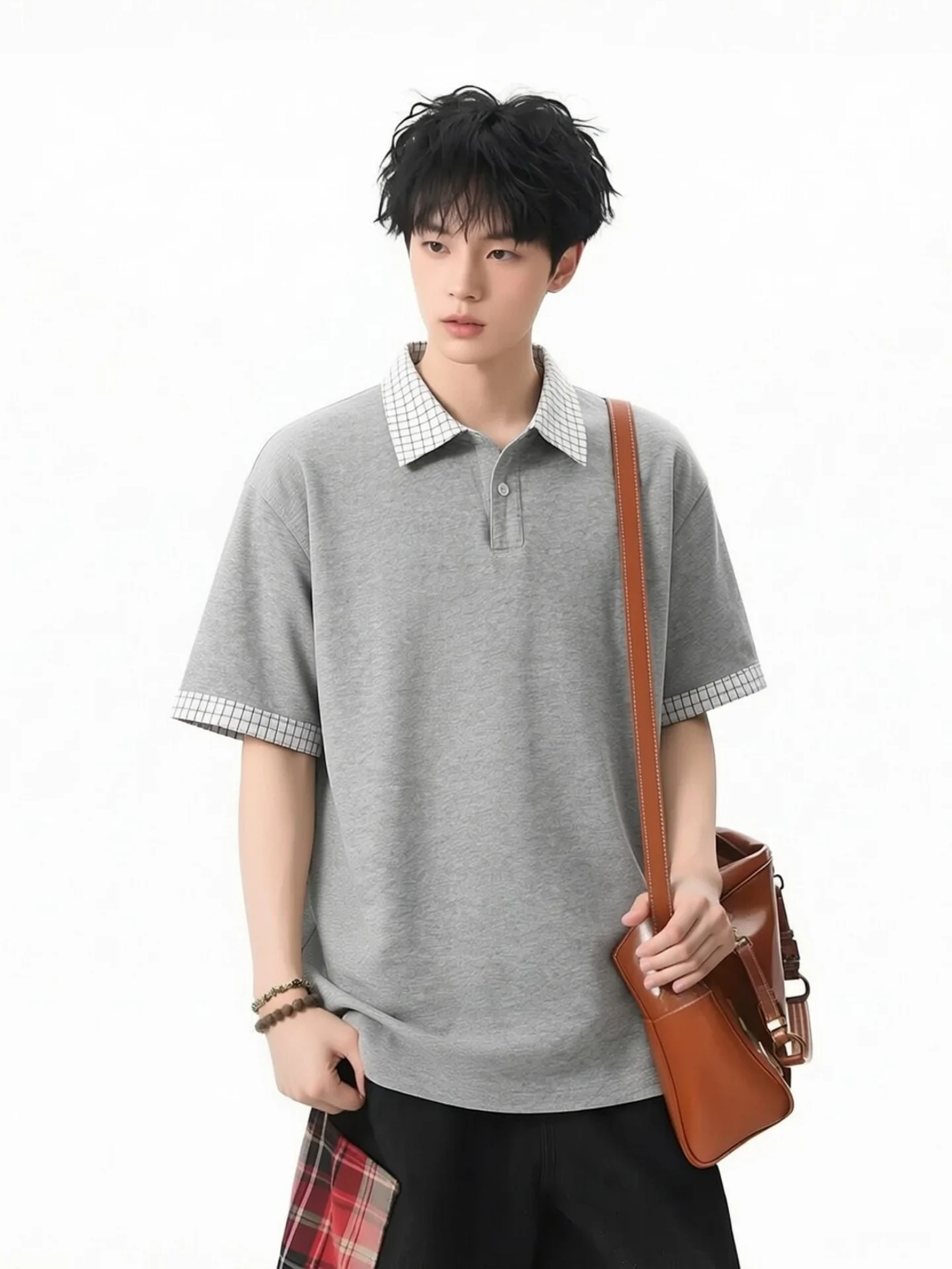 American Style Plaid Patchwork Collar Short Sleeve T-Shirt Men Summer College Style High Intelligence Shirt Shirt
American Style Plaid Patchwork Collar Short Sleeve T-Shirt Men Summer College Style High Intelligence Shirt Shirt